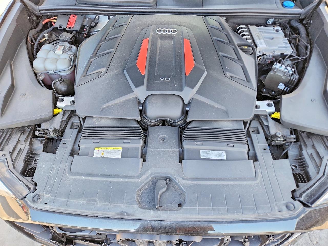 2021 AUDI SQ8