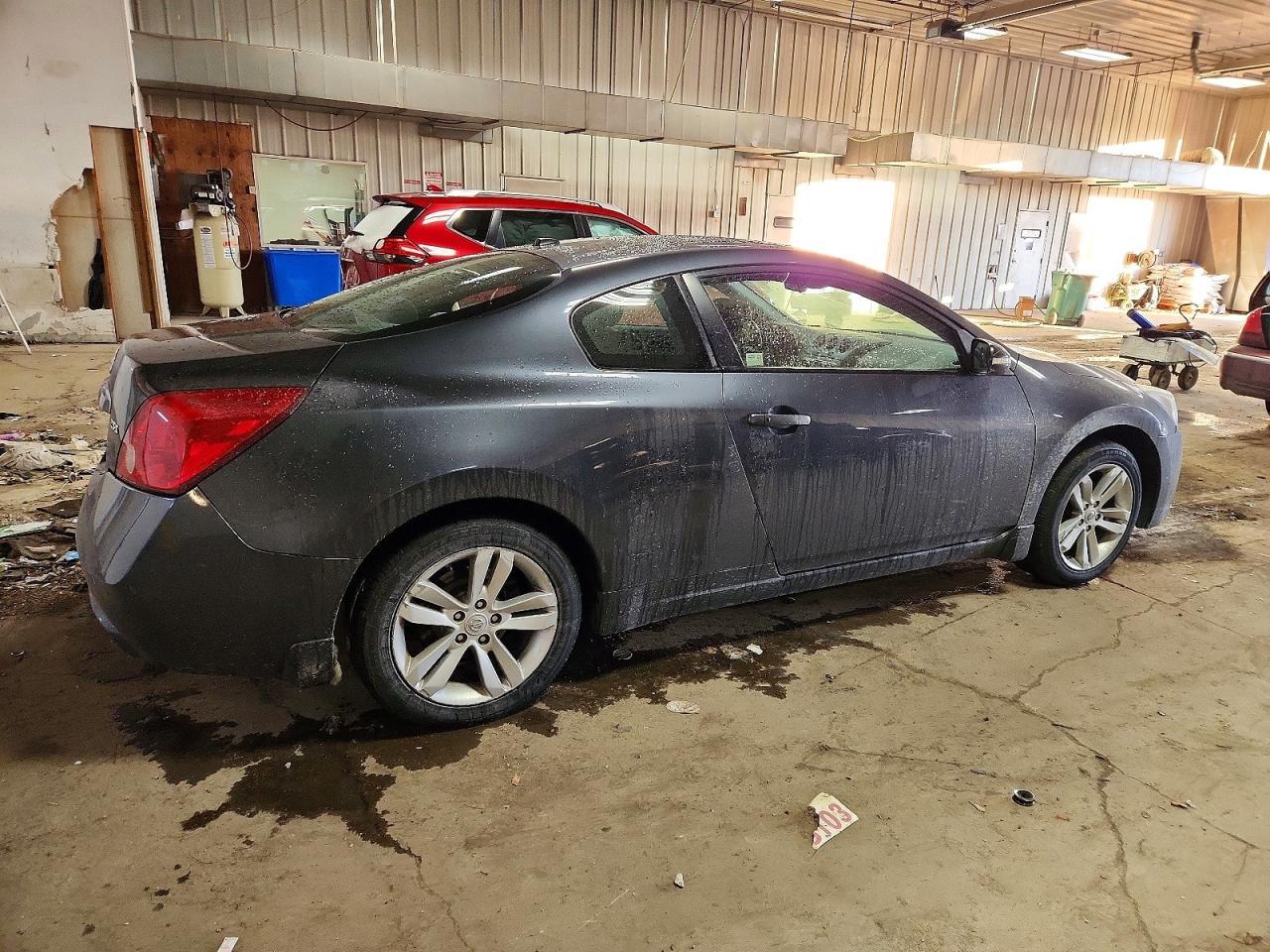 2010 NISSAN ALTIMA