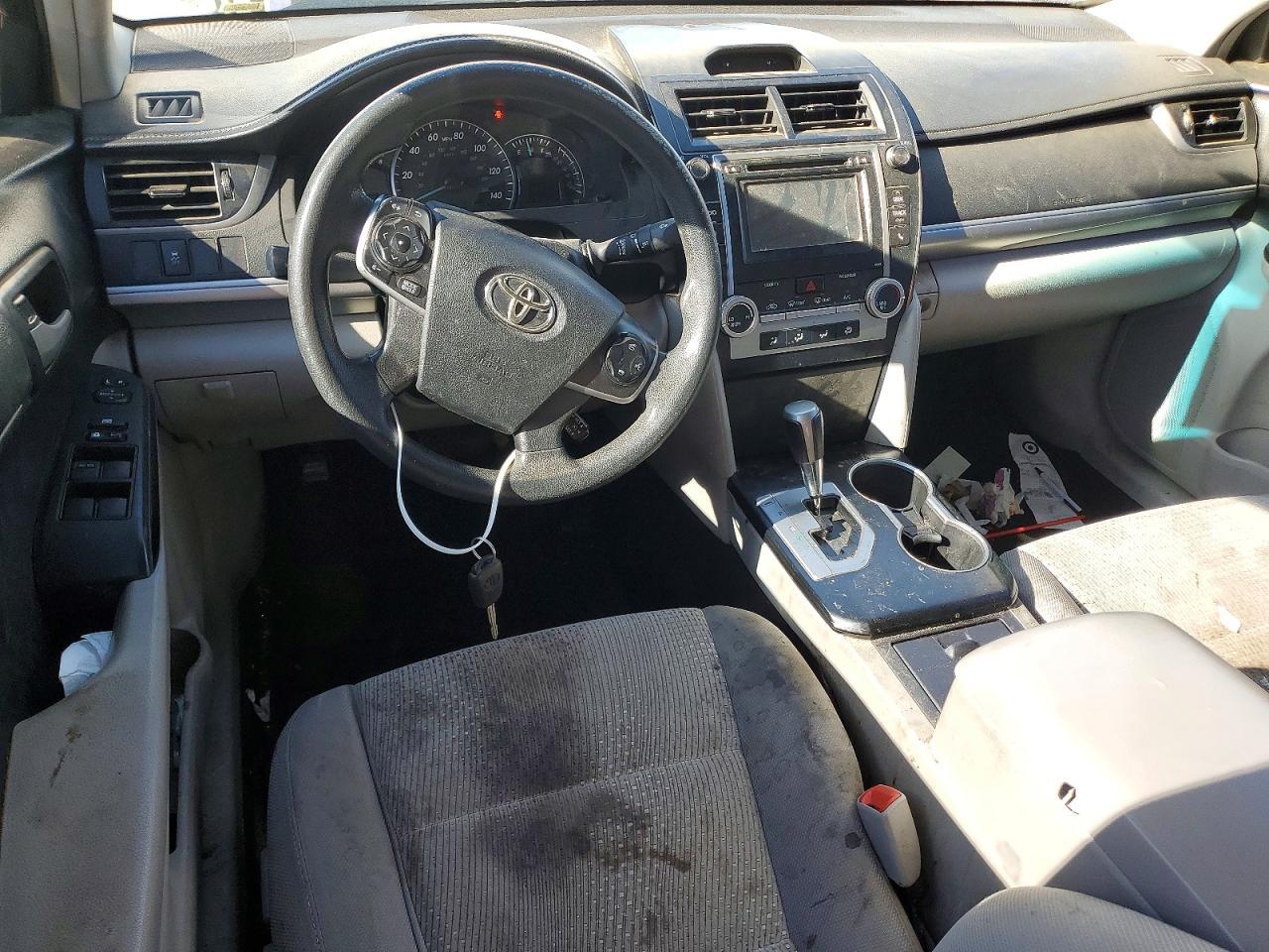 2014 TOYOTA CAMRY