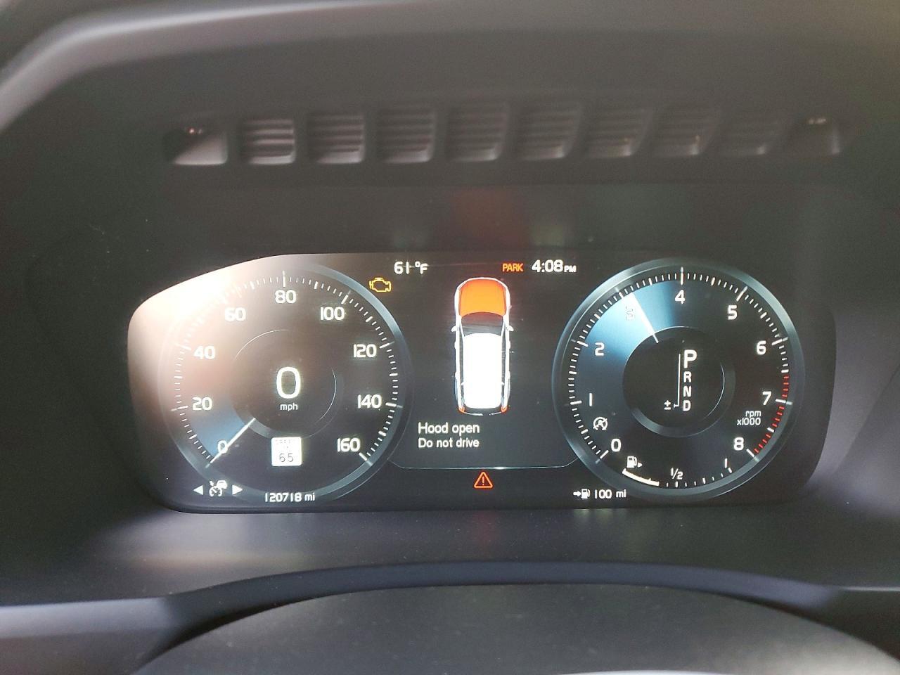 2018 VOLVO XC90