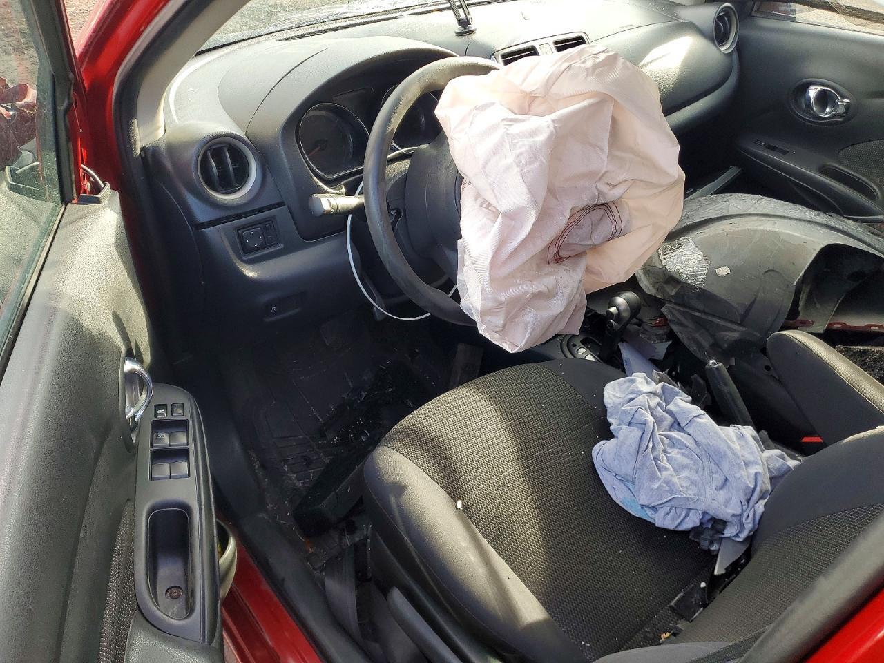 2013 NISSAN VERSA