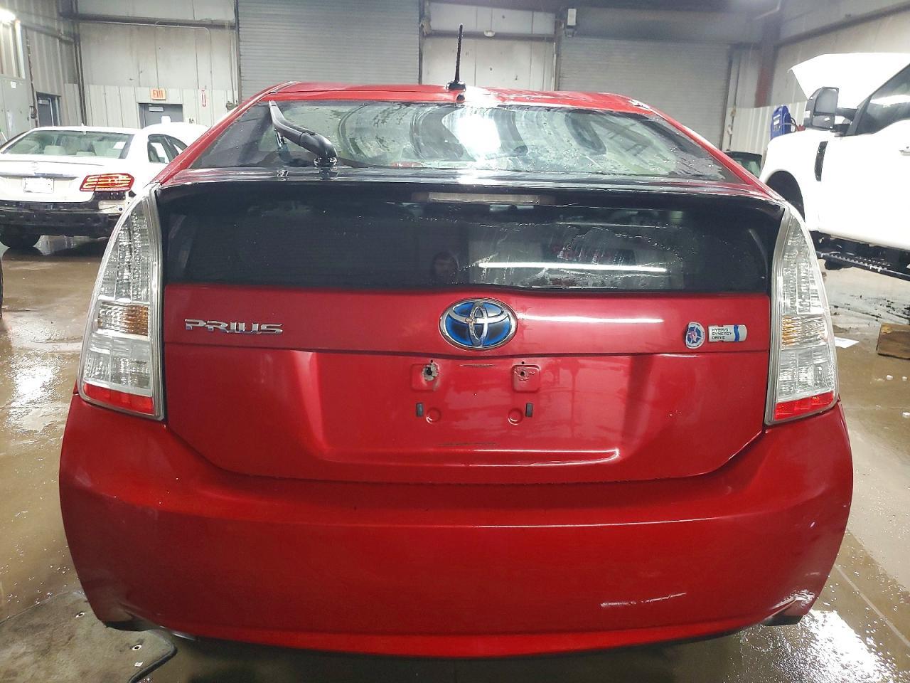 2011 TOYOTA PRIUS