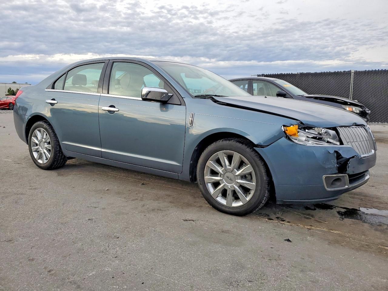 2012 LINCOLN MKZ