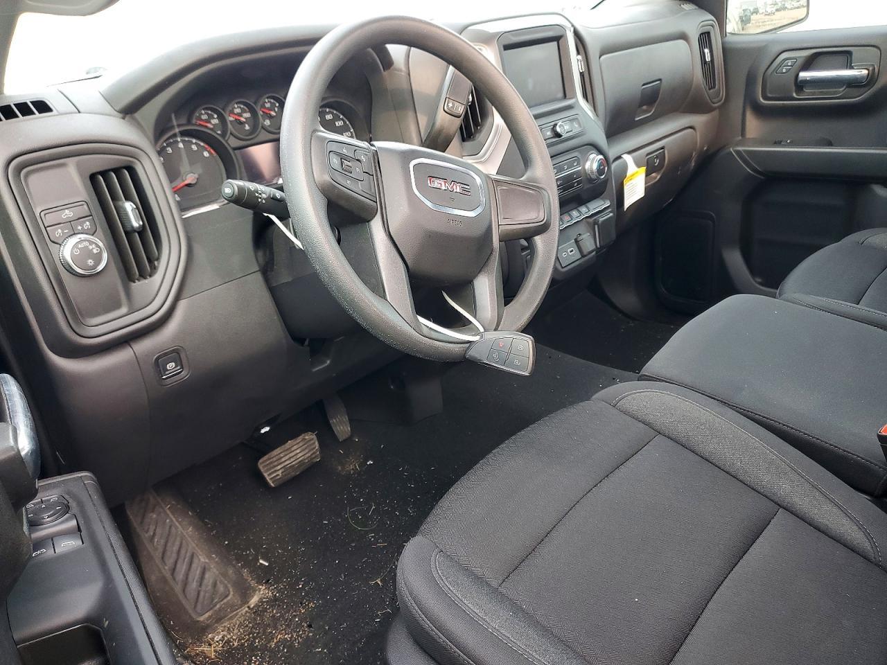 2024 GMC Sierra