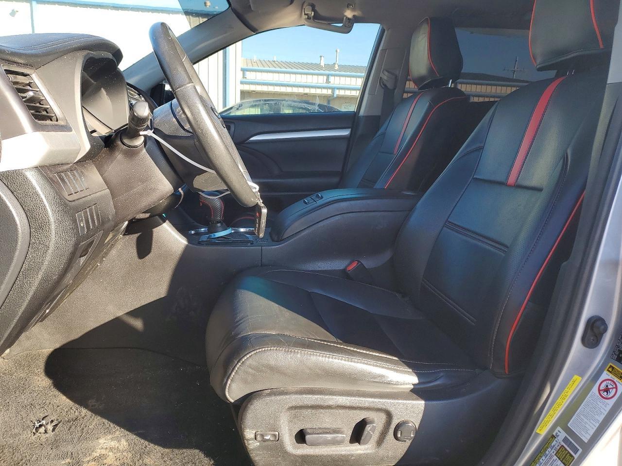 2015 TOYOTA HIGHLANDER