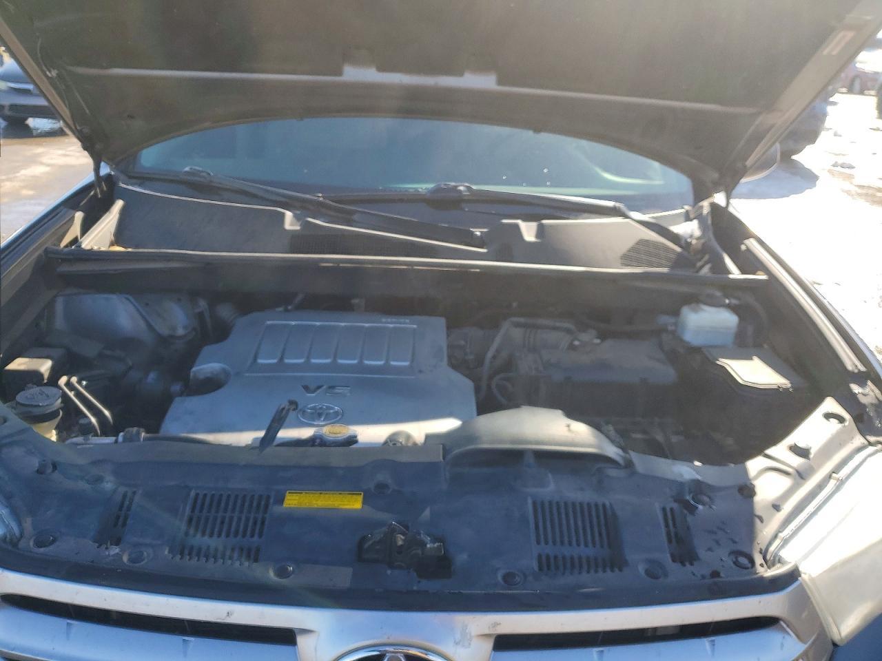 2012 TOYOTA HIGHLANDER