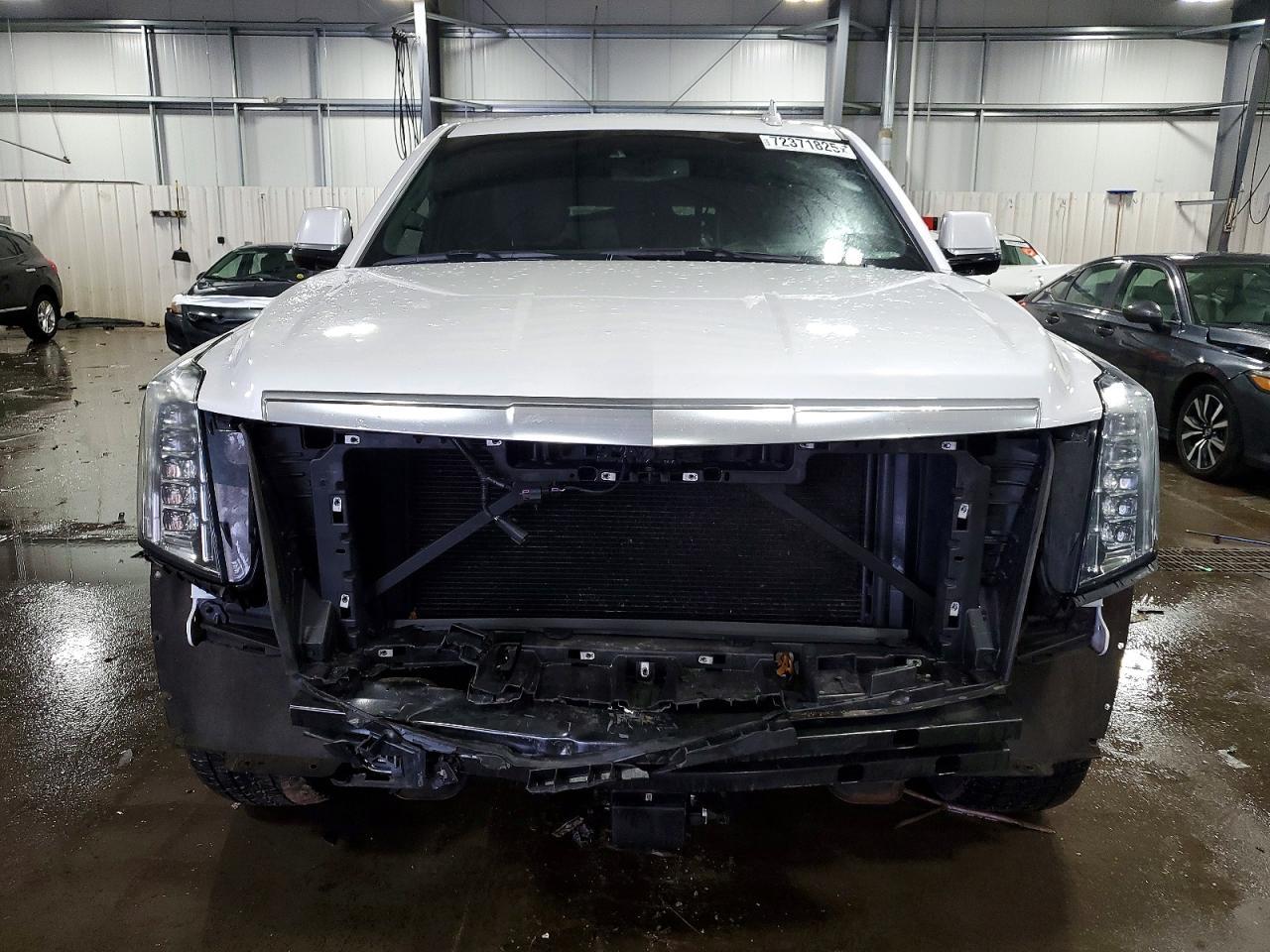 2016 CADILLAC Escalade ESV