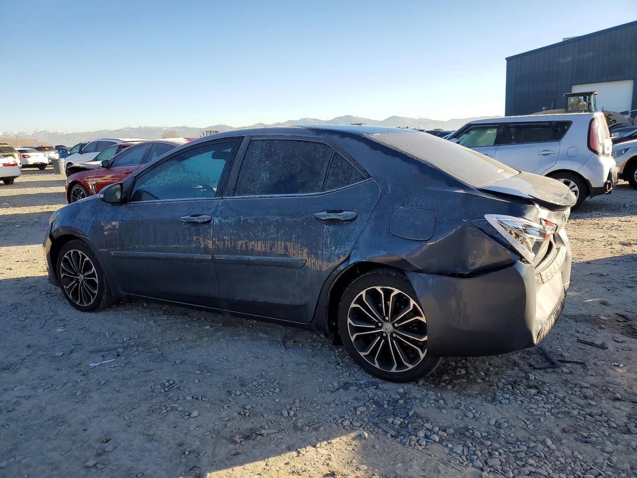 2015 TOYOTA COROLLA