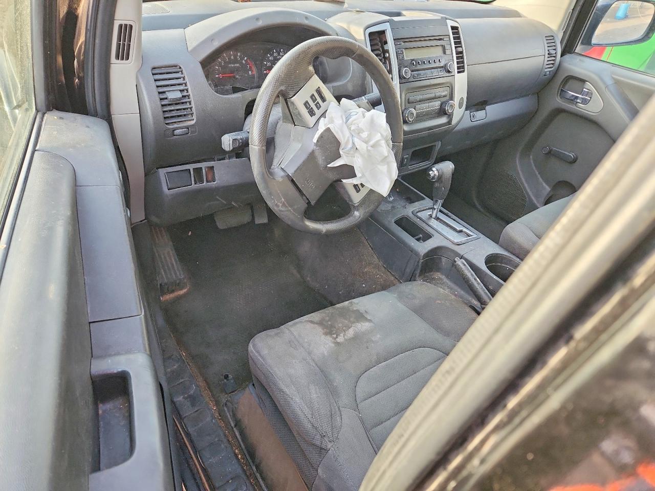 2014 NISSAN Frontier