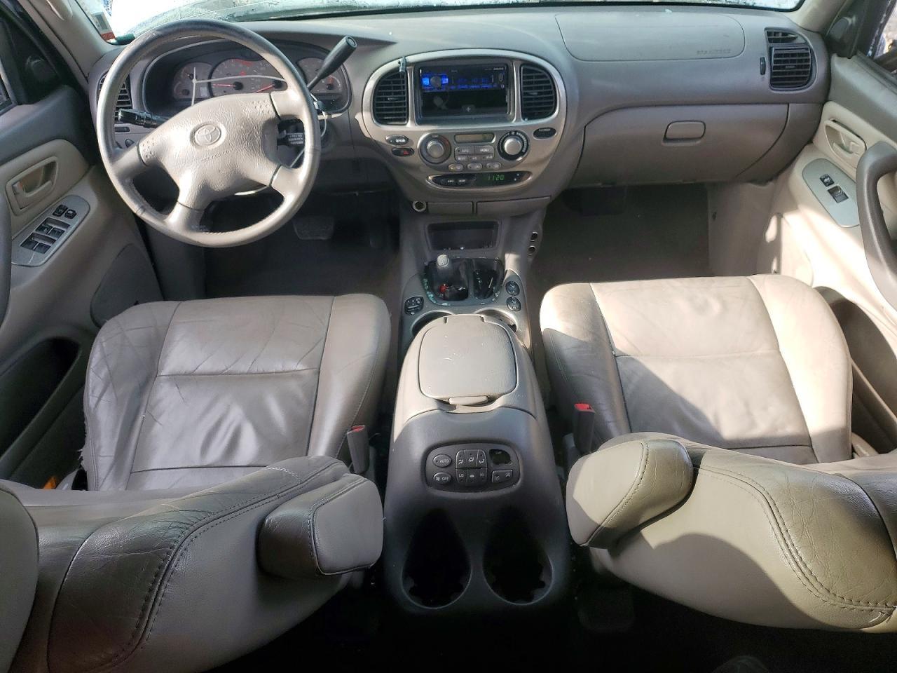 2002 TOYOTA Sequoia