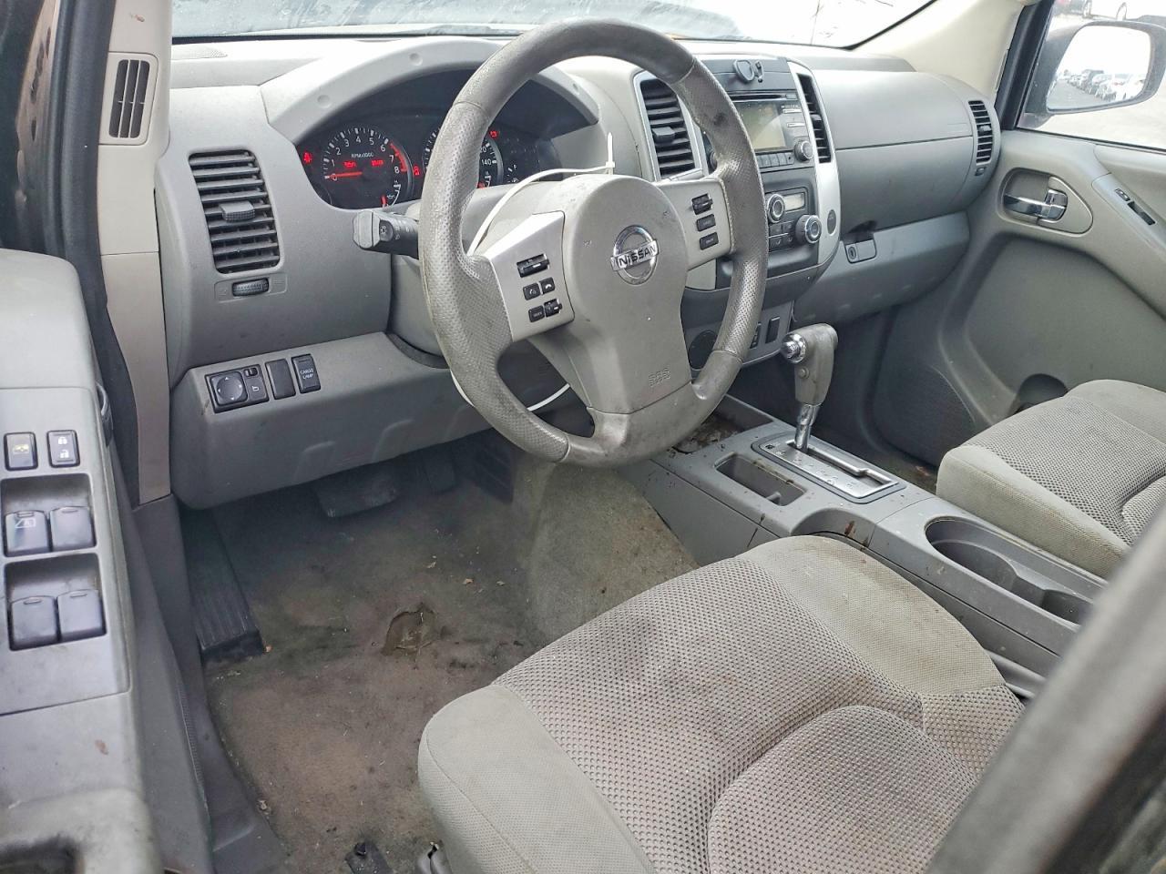 2013 NISSAN Frontier