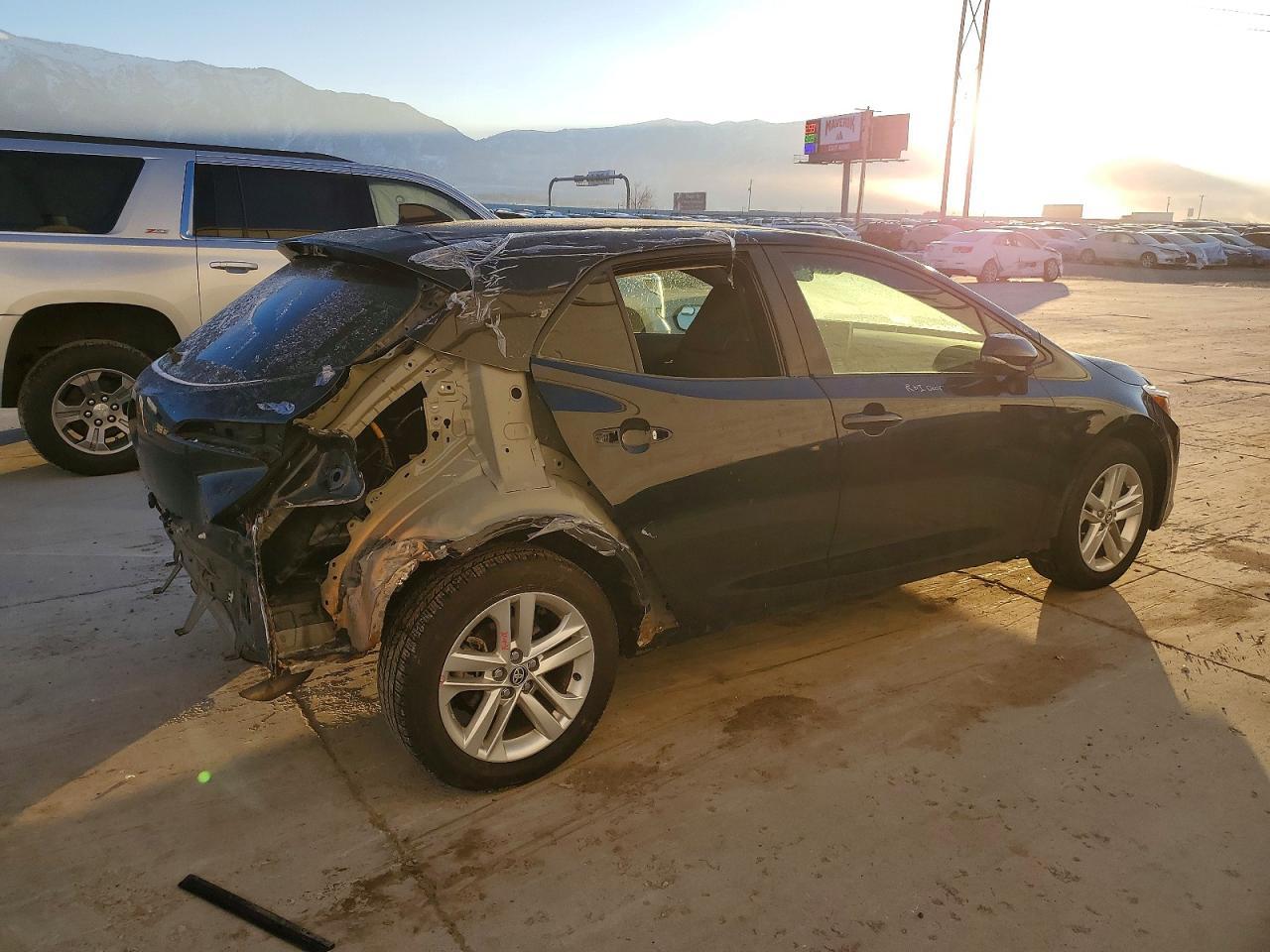 2019 TOYOTA COROLLA