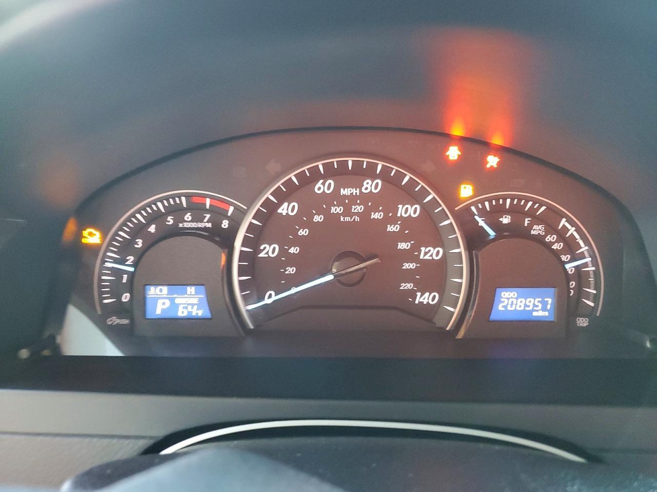 2014 TOYOTA CAMRY
