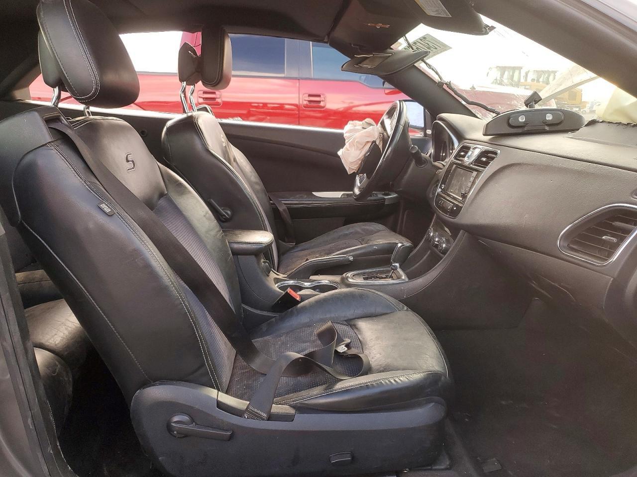 2012 CHRYSLER 200