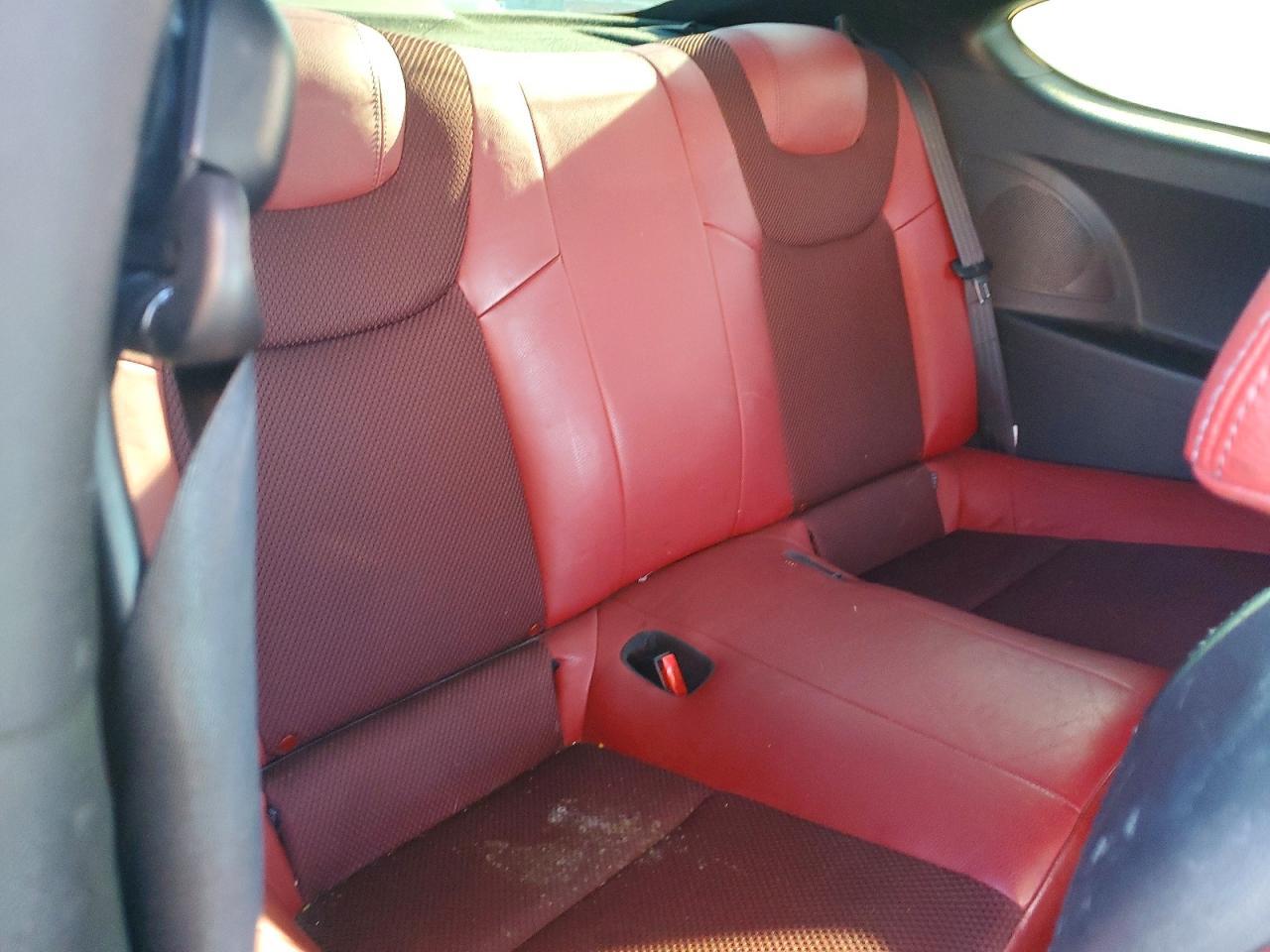 2013 HYUNDAI GENESIS