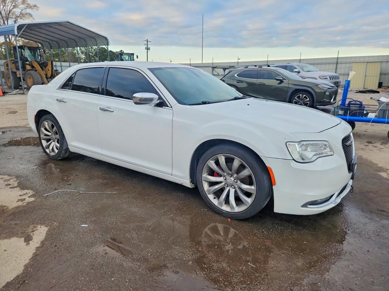 2019 CHRYSLER 300