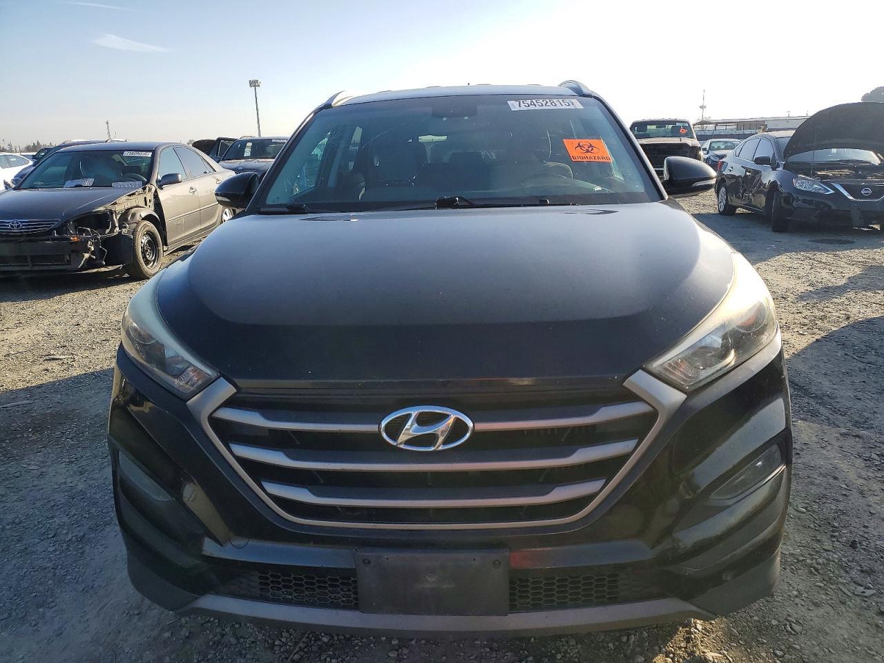2016 HYUNDAI TUCSON