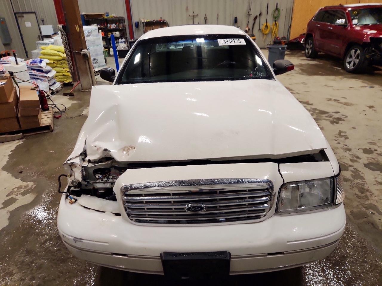 2001 FORD Crown Victoria