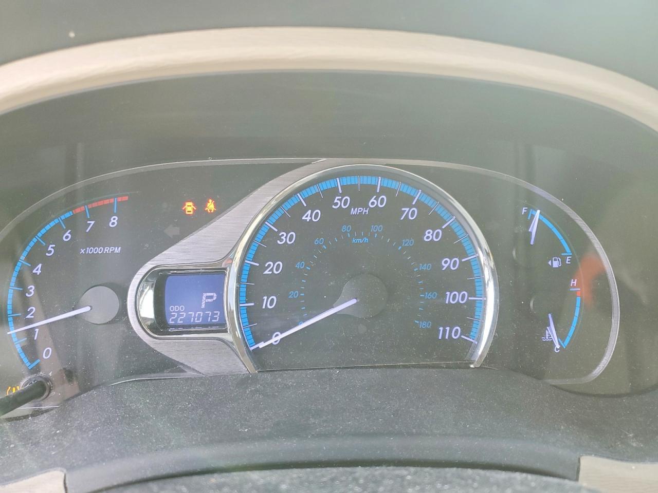 2012 TOYOTA SIENNA