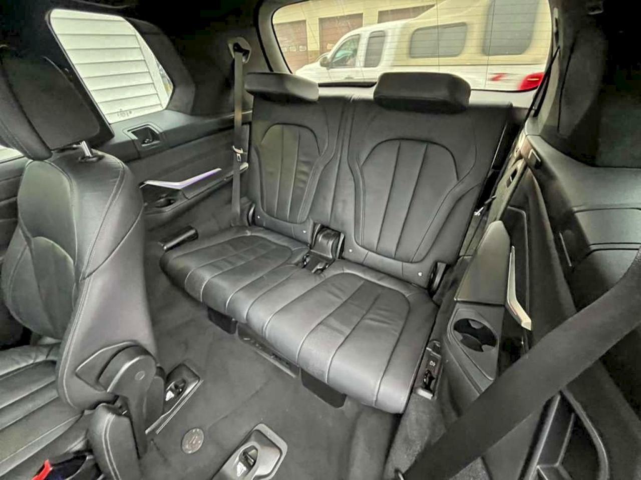 2021 BMW X7