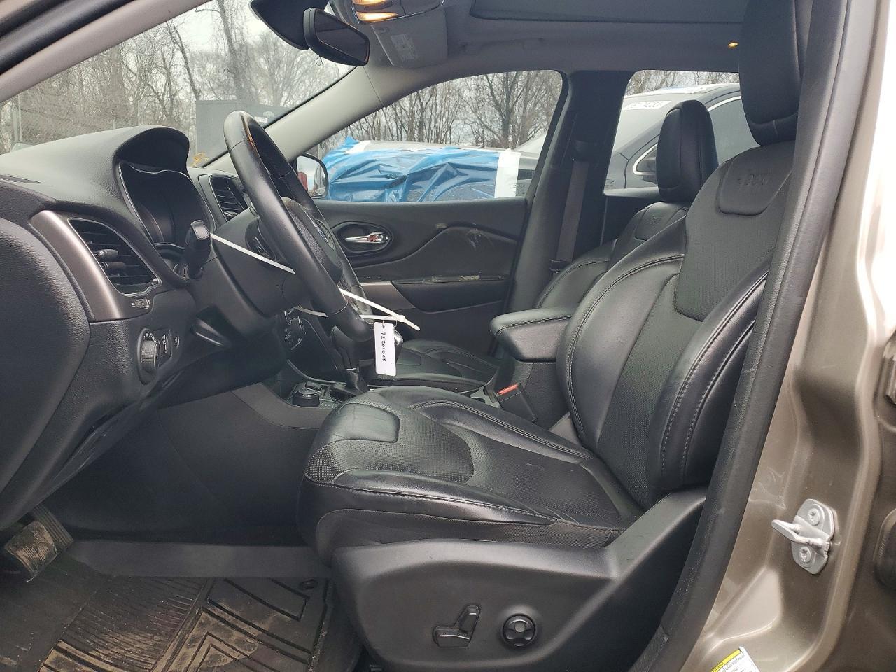2019 JEEP CHEROKEE