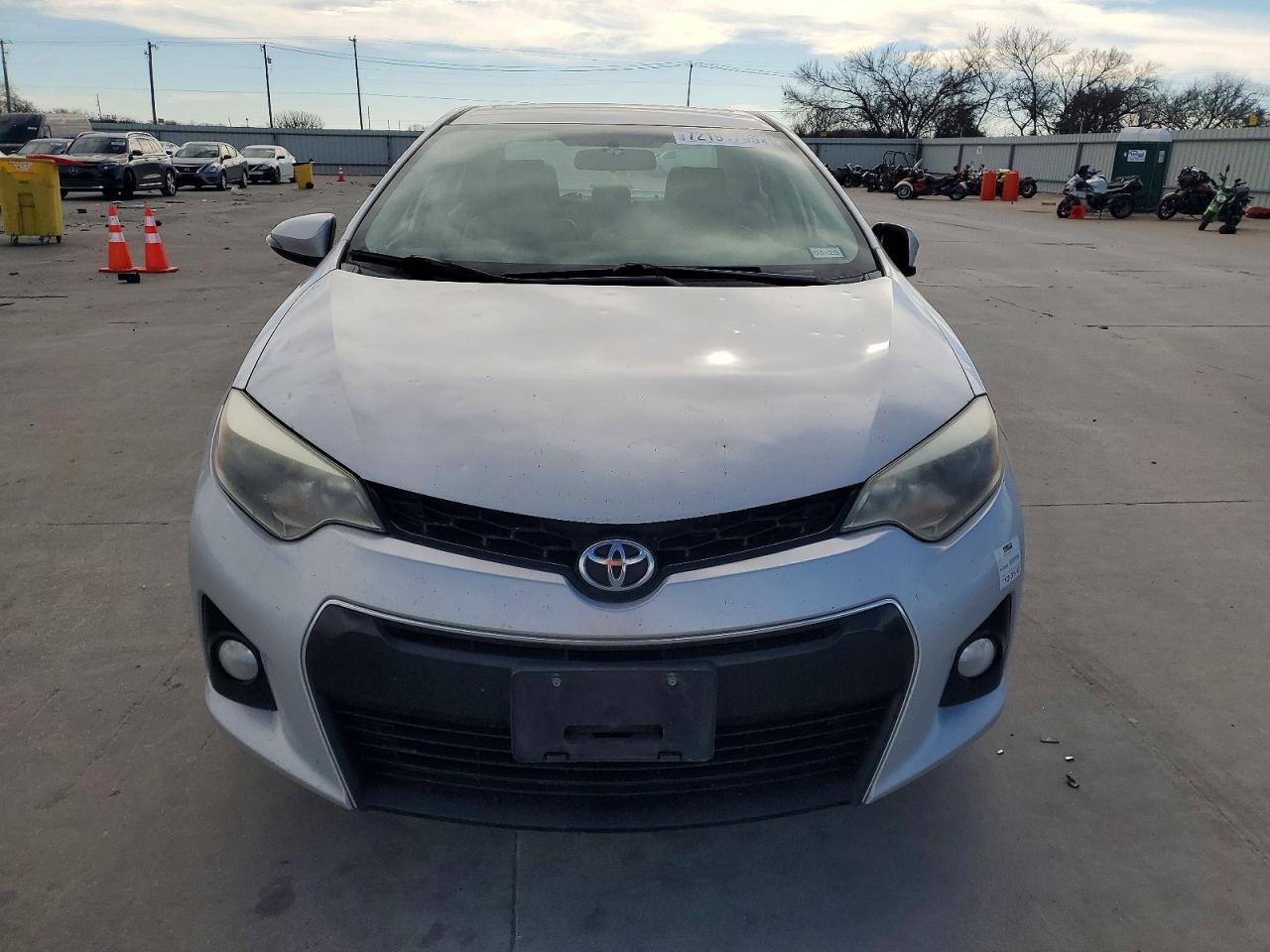 2015 TOYOTA COROLLA