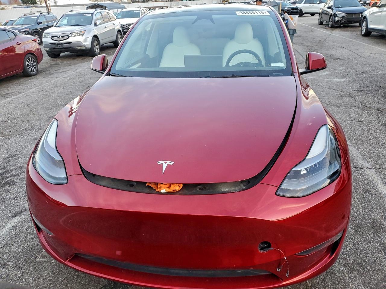 2024 TESLA MODEL Y