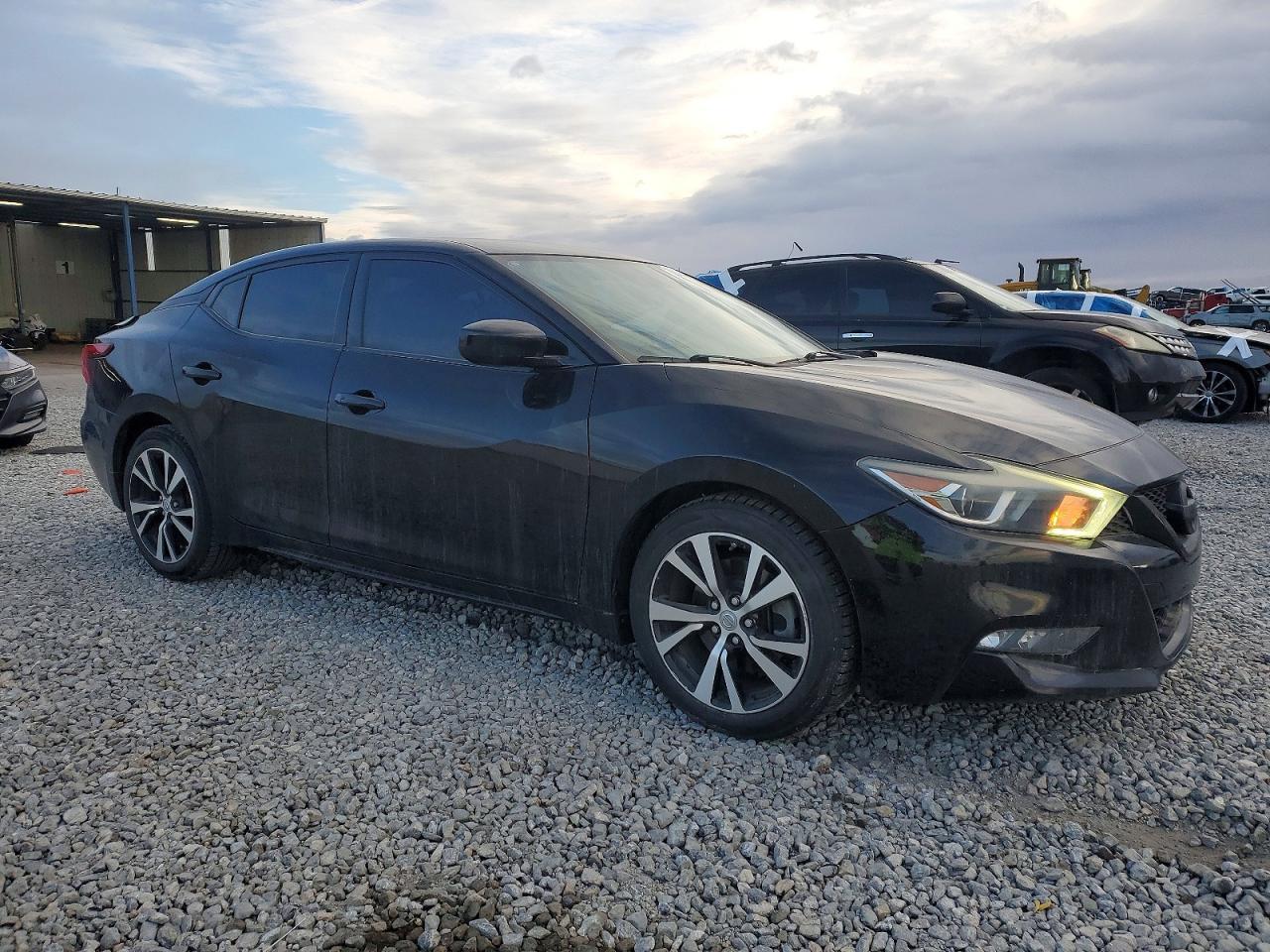 2018 NISSAN Maxima
