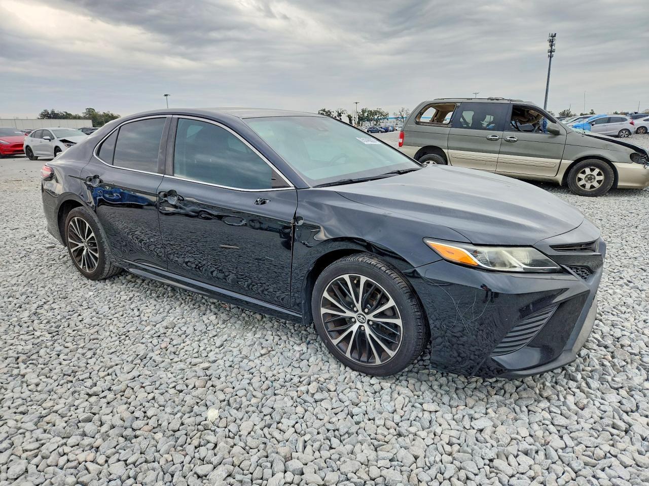 2019 TOYOTA CAMRY