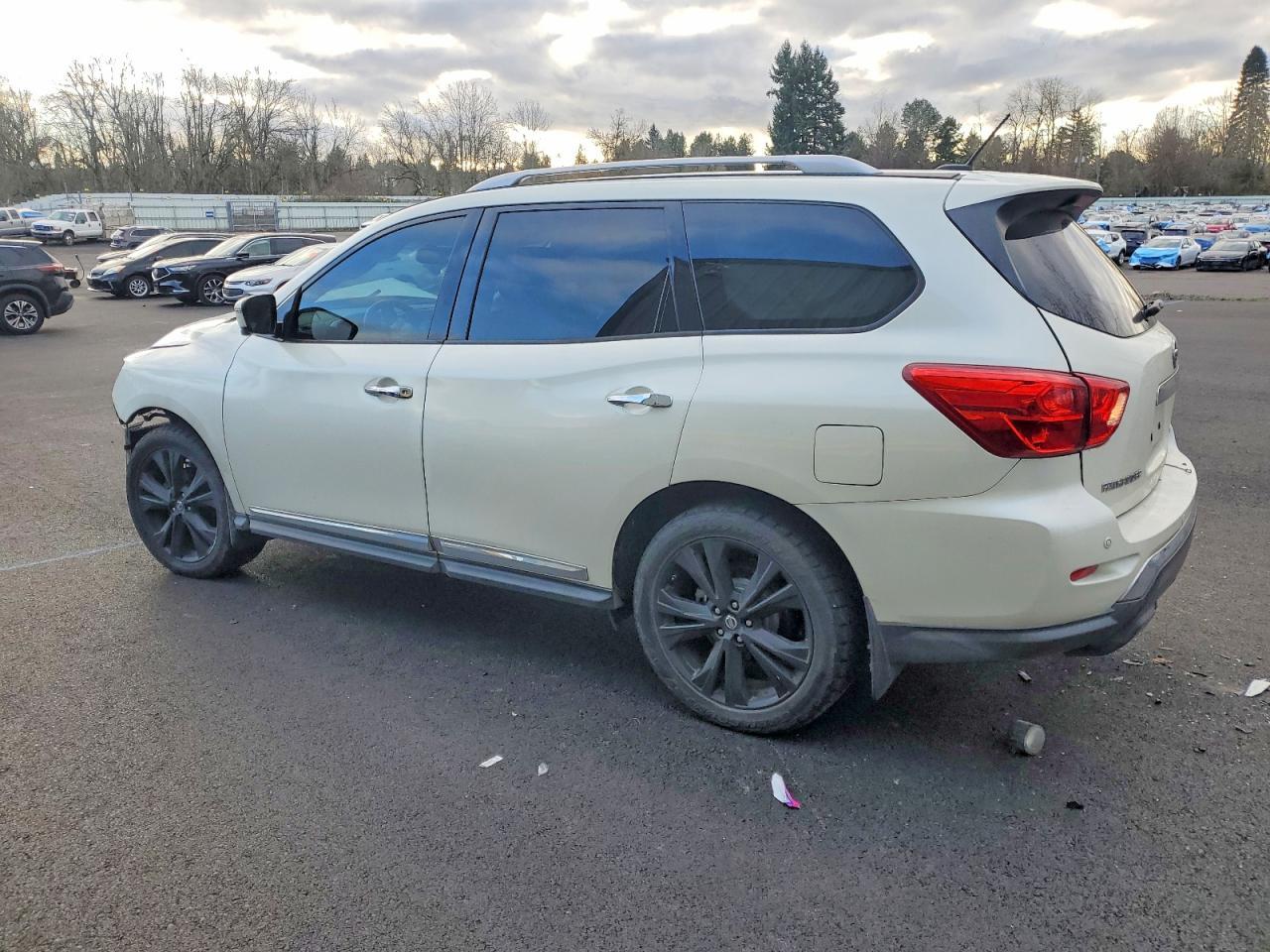 2017 NISSAN PATHFINDER