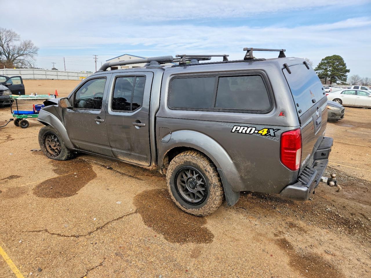 2016 NISSAN Frontier