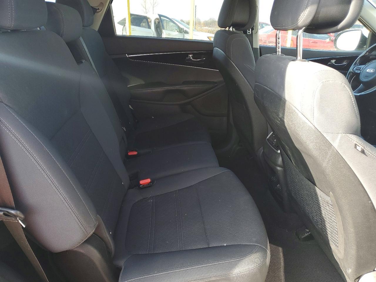 2016 KIA SORENTO