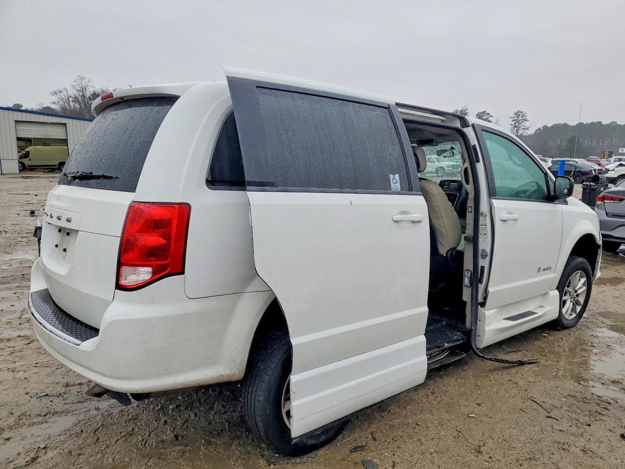 2018 DODGE GRAND CARAVAN