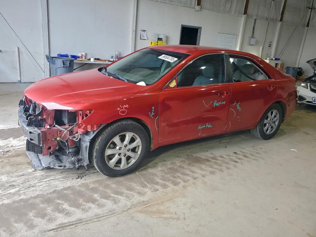 2011 TOYOTA CAMRY