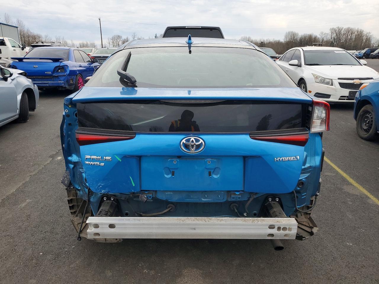 2019 TOYOTA PRIUS