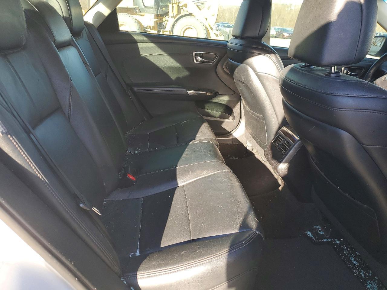 2015 TOYOTA Avalon