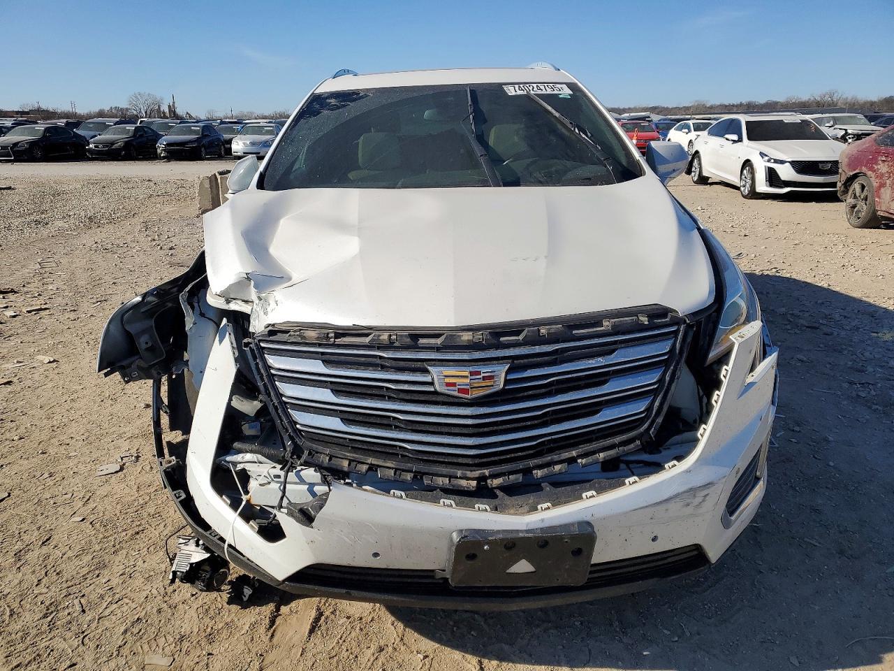 2017 CADILLAC XT5