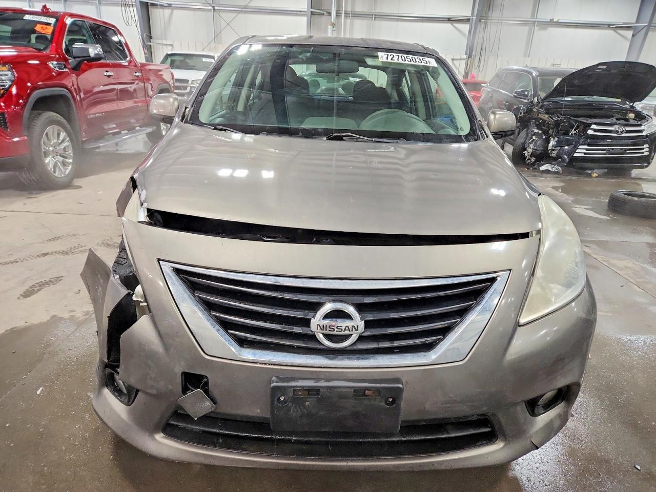 2012 NISSAN VERSA