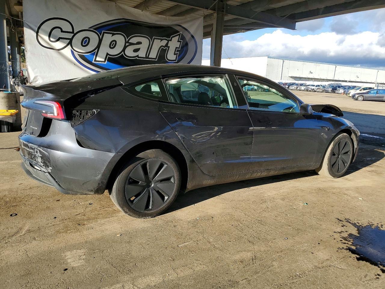 2024 TESLA MODEL 3