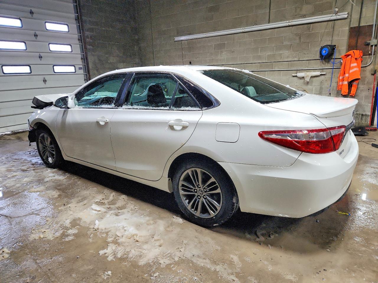 2015 TOYOTA CAMRY