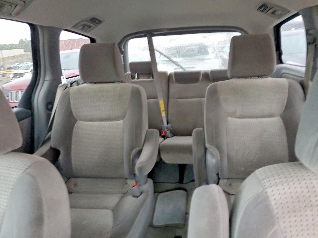 2010 TOYOTA SIENNA