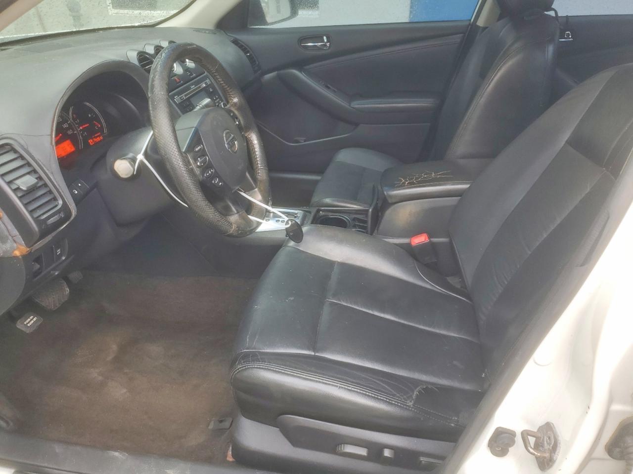 2010 NISSAN ALTIMA