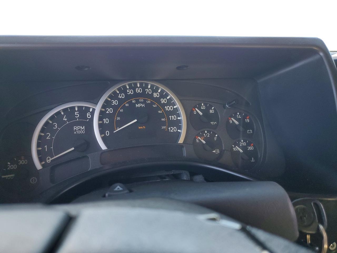 2005 HUMMER H2
