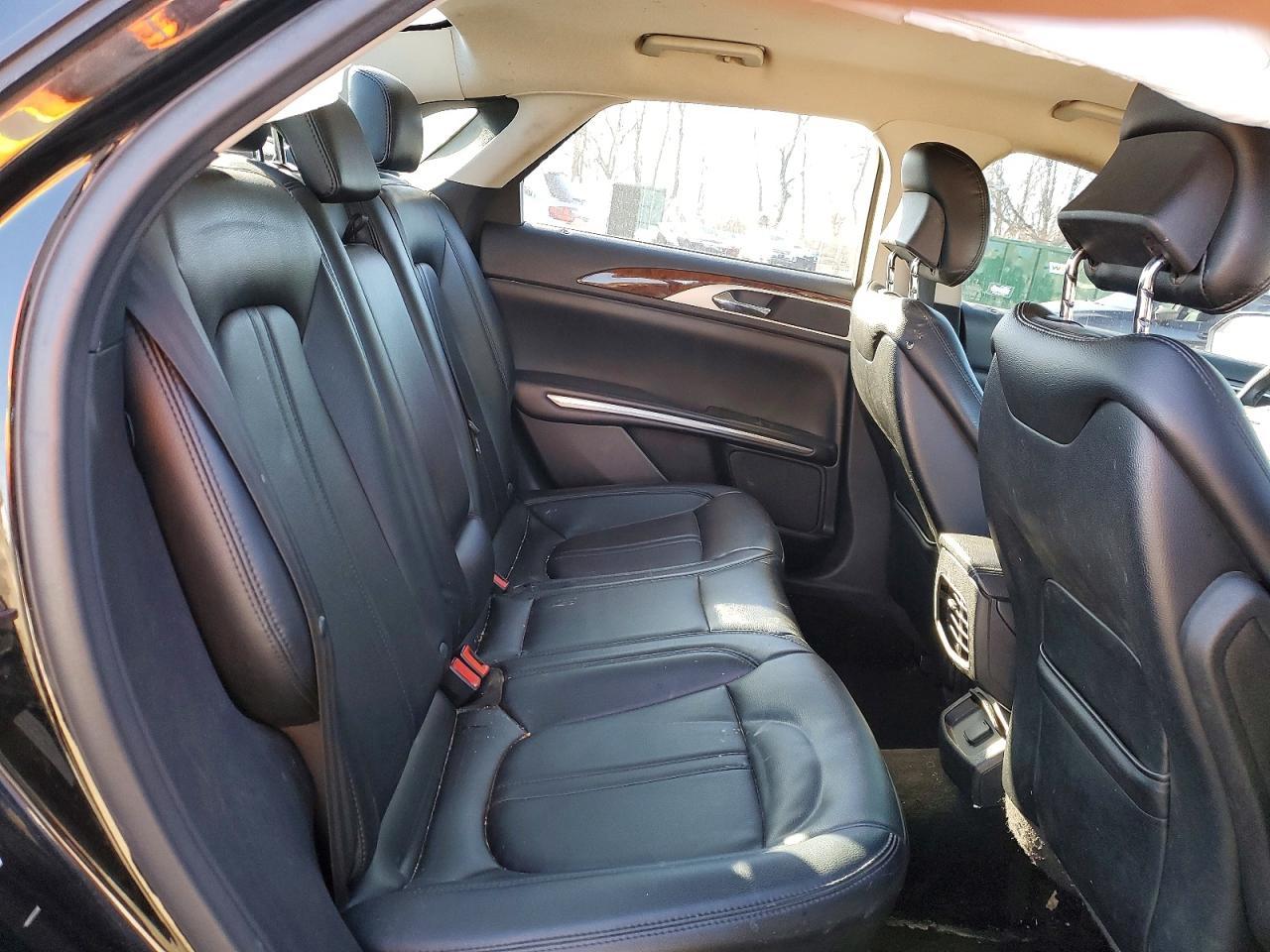 2016 LINCOLN MKZ