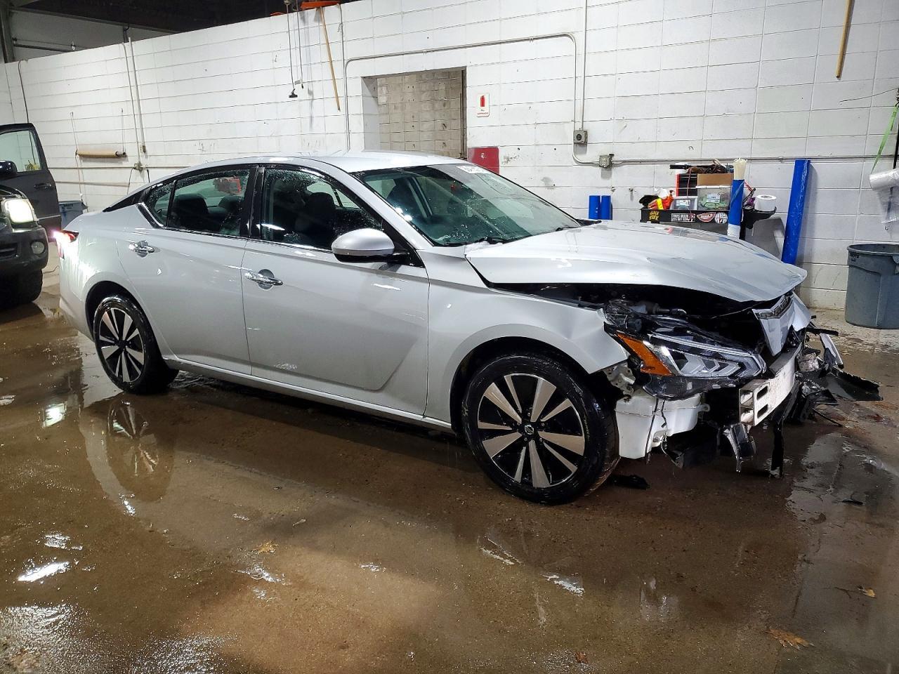2022 NISSAN ALTIMA