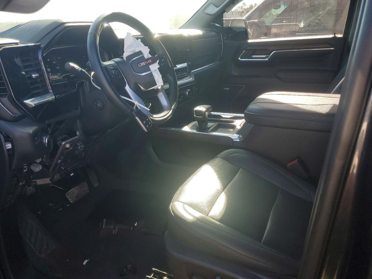 2023 GMC Sierra