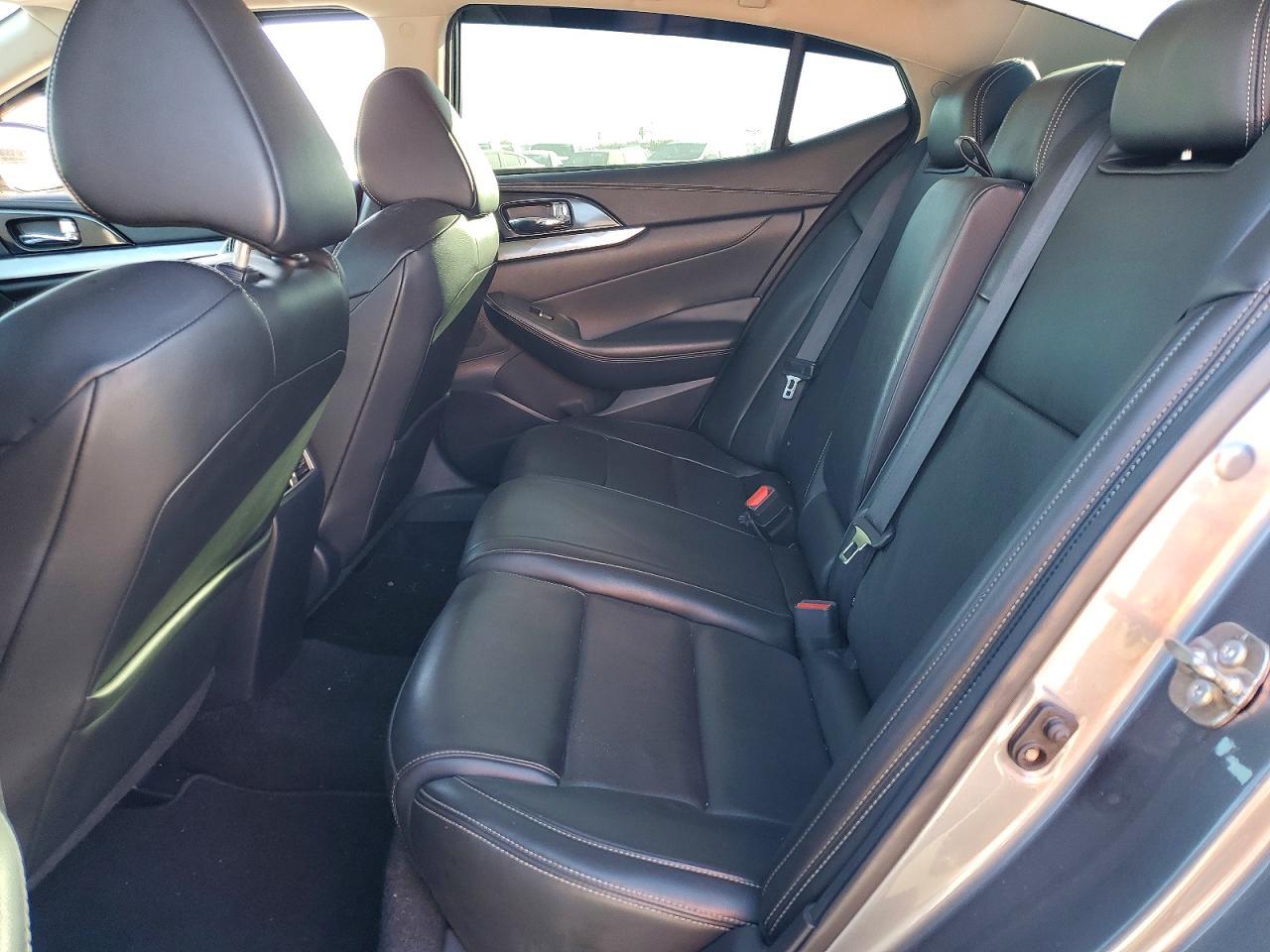 2019 NISSAN Maxima