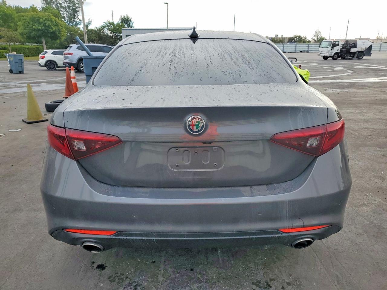 2017 ALFA ROMEO Giulia