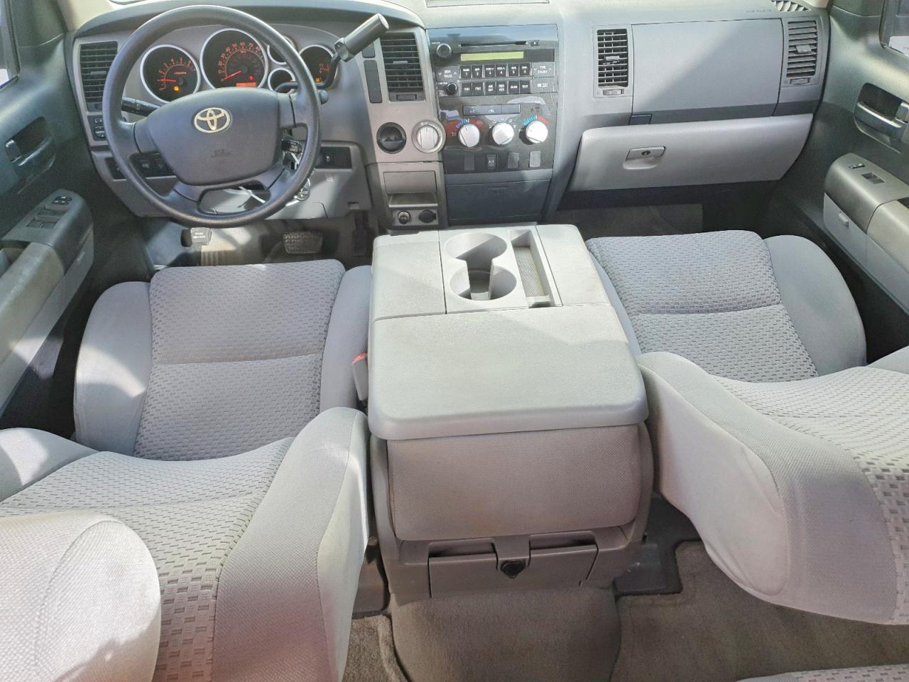 2010 TOYOTA TUNDRA