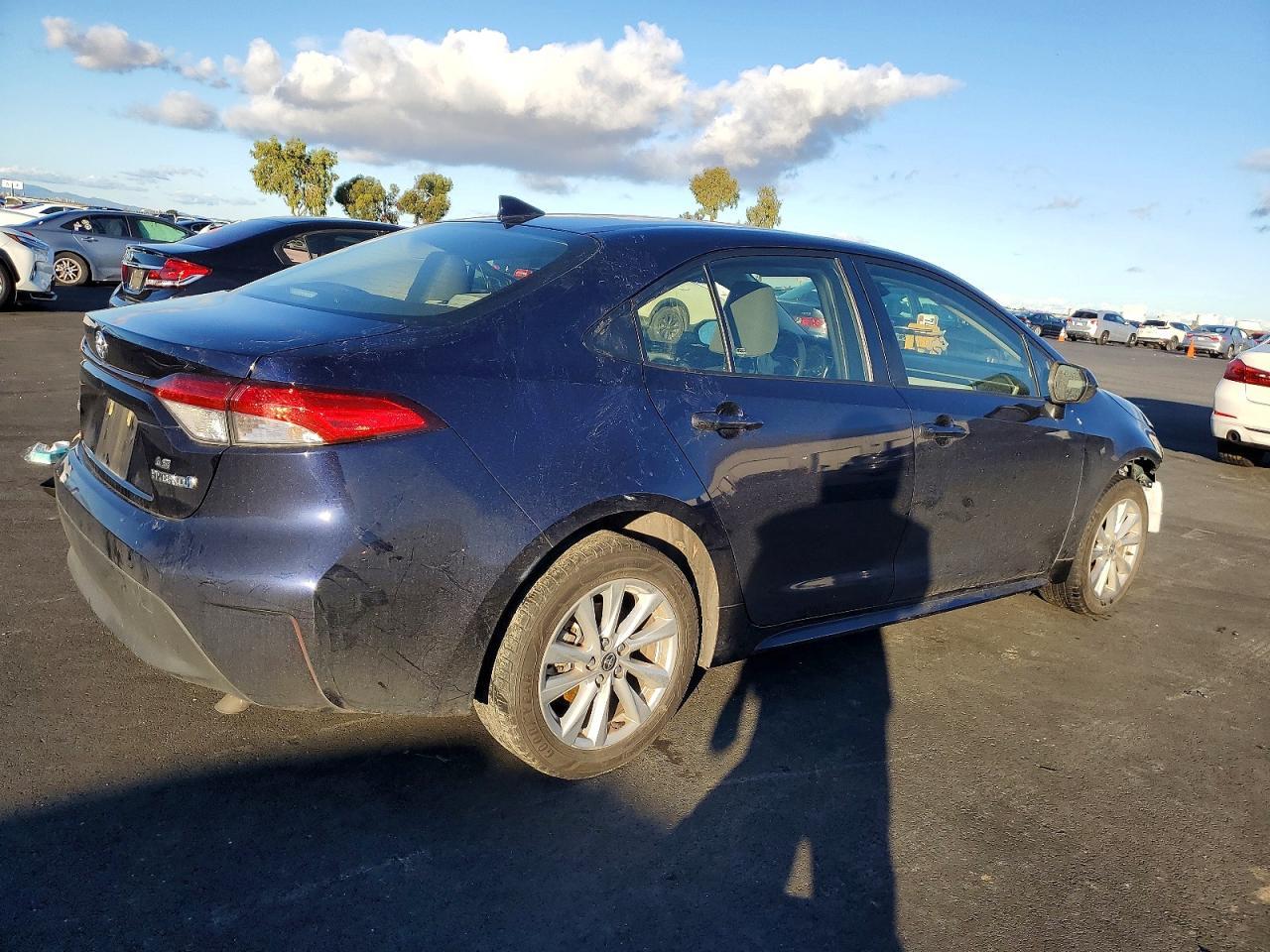 2023 TOYOTA COROLLA